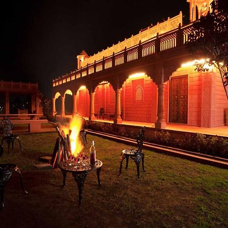 Stayvista At Pink Palace Rajasthani Decor Ooty Extérieur photo
