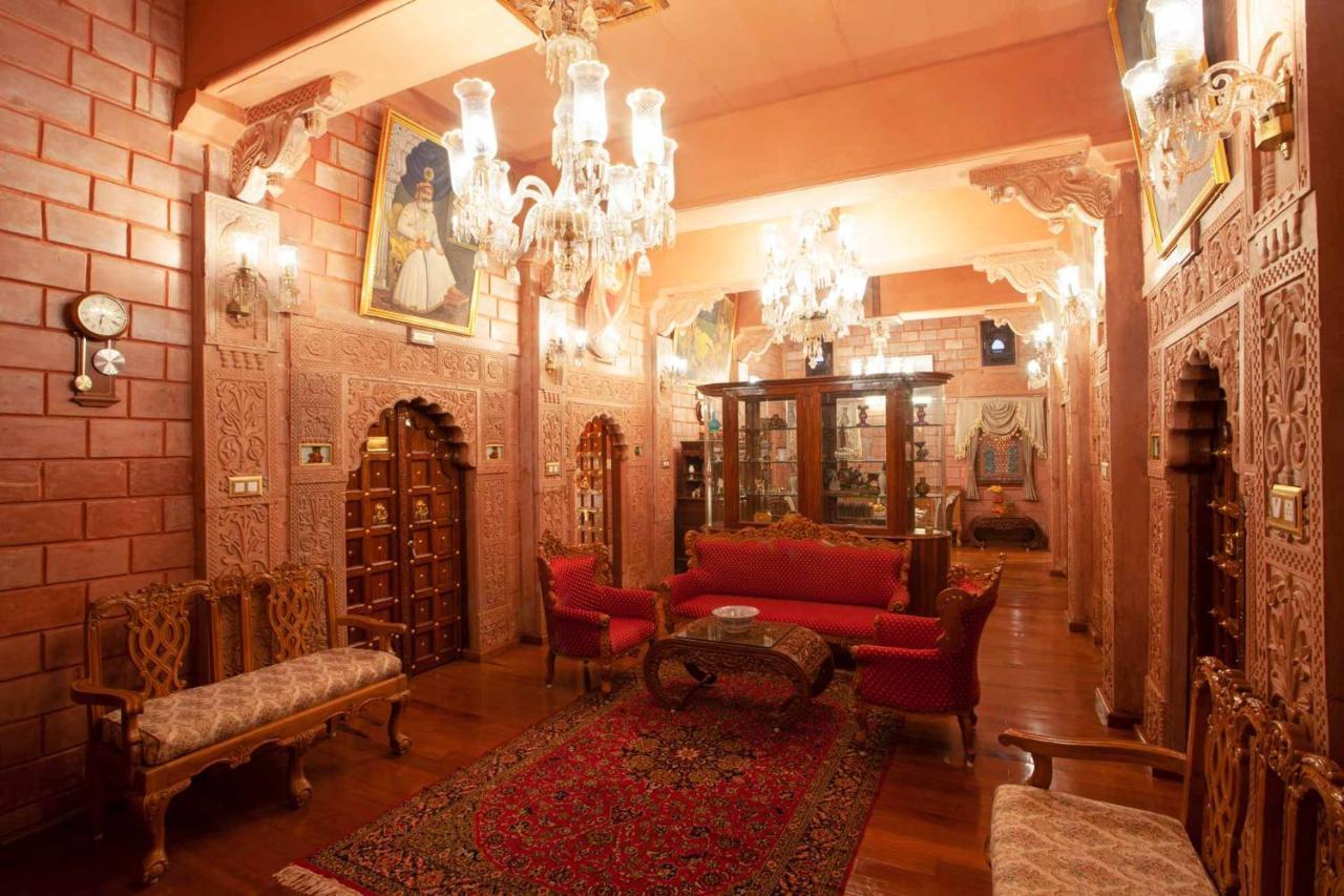 Stayvista At Pink Palace Rajasthani Decor Ooty Extérieur photo