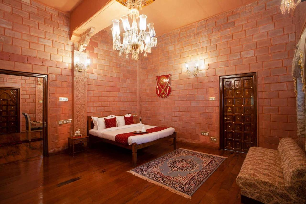 Stayvista At Pink Palace Rajasthani Decor Ooty Extérieur photo