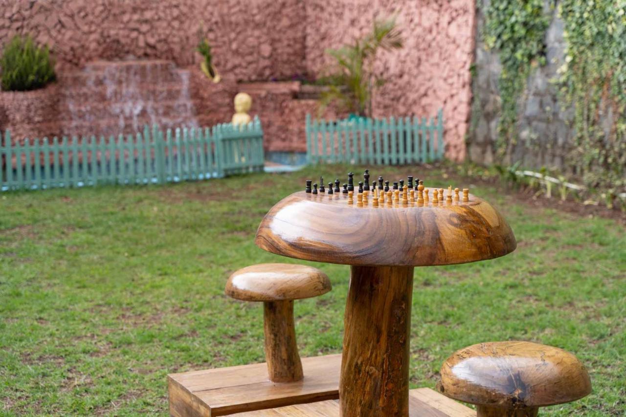 Stayvista At Pink Palace Rajasthani Decor Ooty Extérieur photo