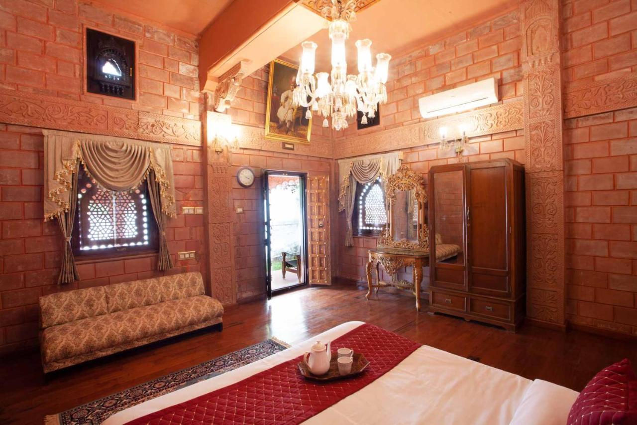 Stayvista At Pink Palace Rajasthani Decor Ooty Extérieur photo